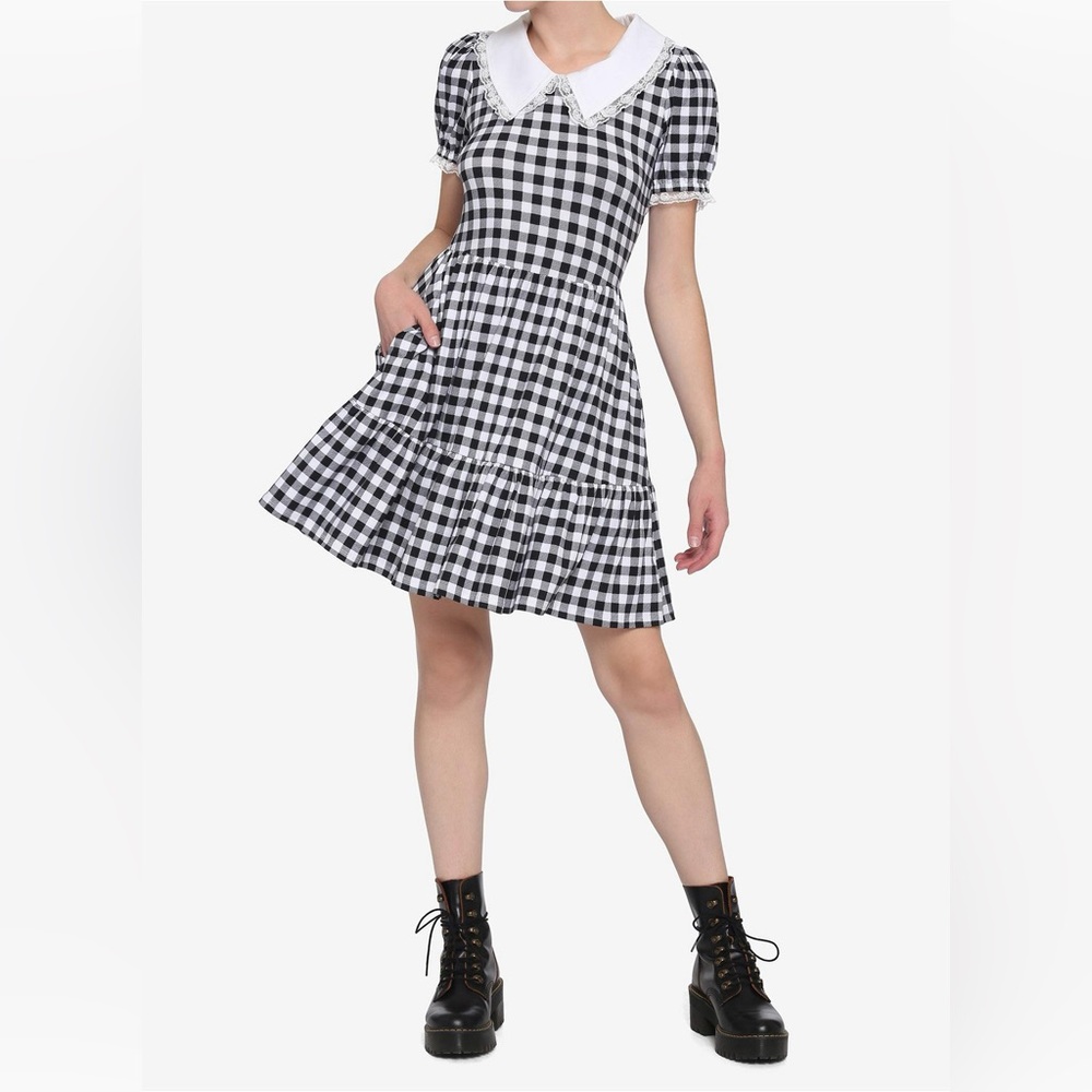 Hot Topic Black & White Buffalo Checkered Tiered Dress Size M - Picture 4 of 12